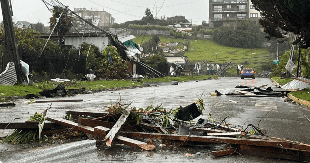 Tren EFE Sur Suspende Servicio Tras Devastador Tornado en Puerto Varas