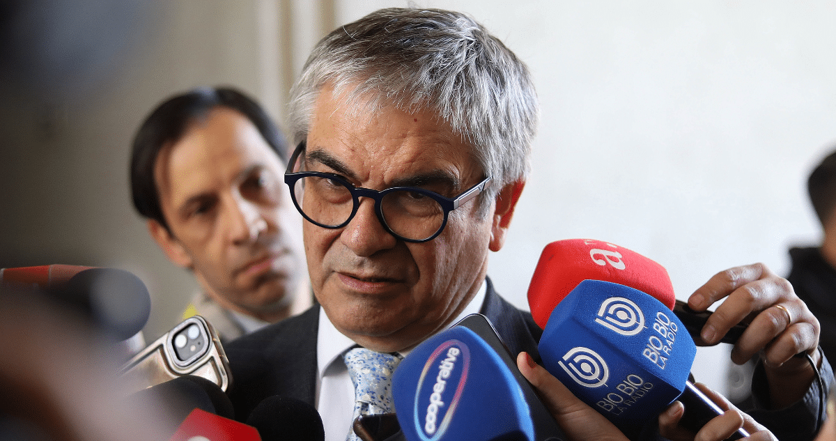 Ultimátum de 72 Horas: Ministro de Hacienda Exige Investigaciones por Uso Fraudulento de Licencias Médicas