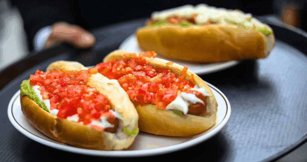 ¡Celebra el Día del Completo 2025 con Deliciosas Ofertas!