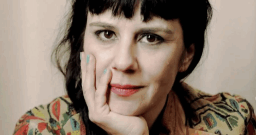 Adiós a la Voz Poética de Amanda Durán: Destacada Artista Visual y Poeta Chilena Fallece