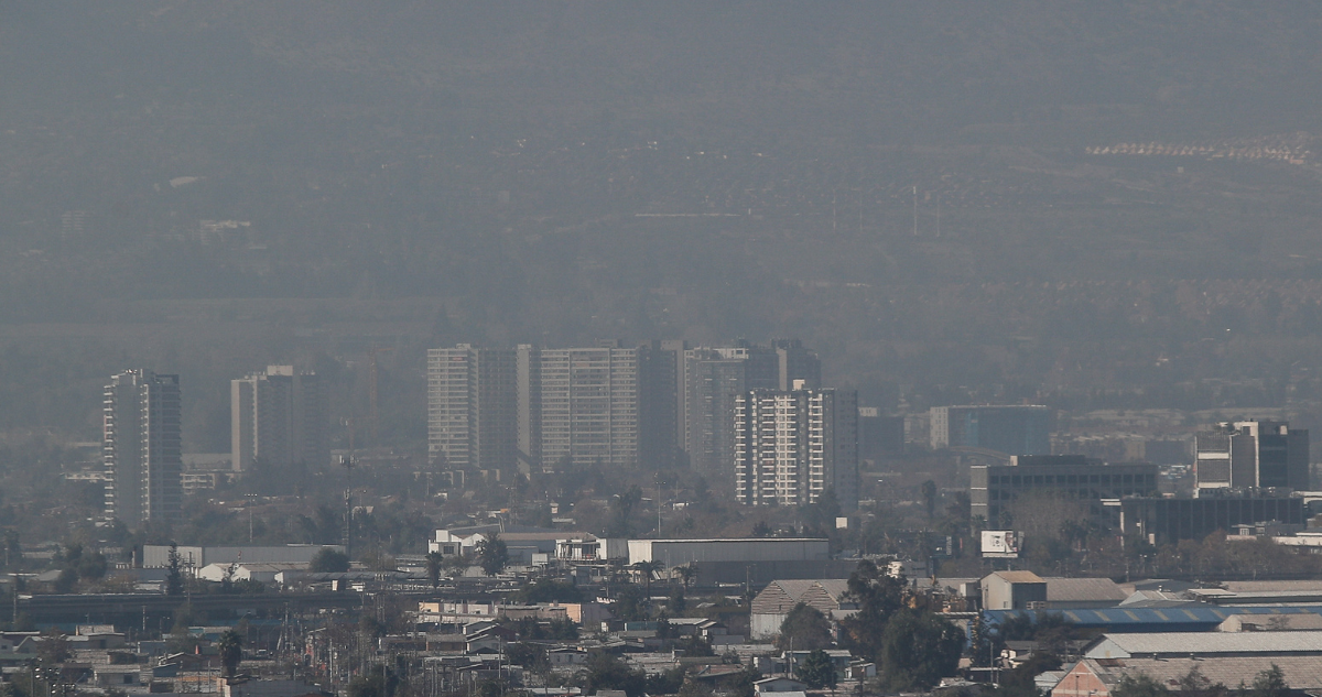 Alerta Ambiental en la Región Metropolitana: Restricciones Vehiculares Ampliadas para Combatir la Contaminación