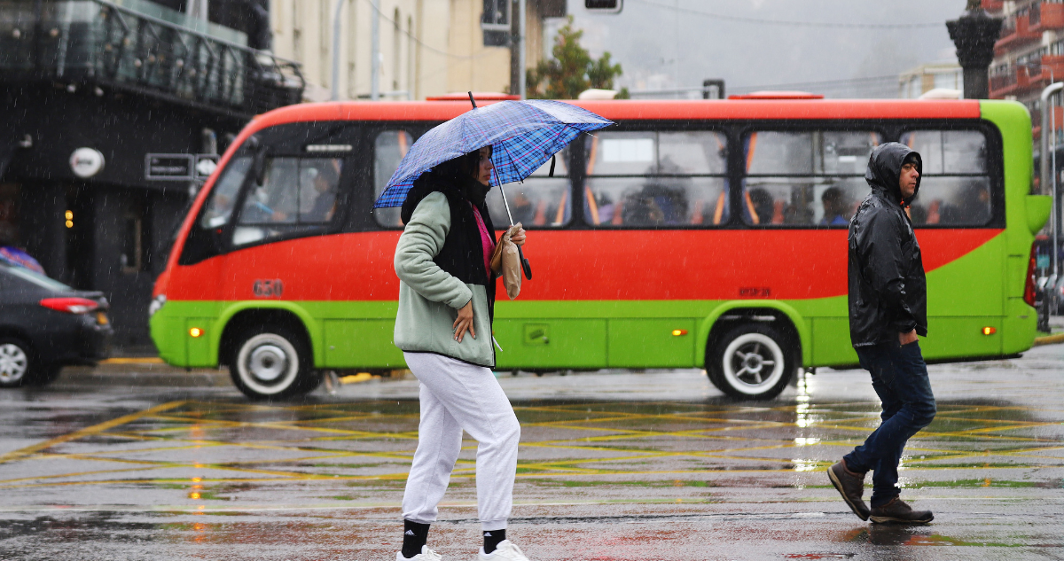 Alerta Preventiva en Valparaíso: Enfrentando el Poderoso Sistema Frontal
