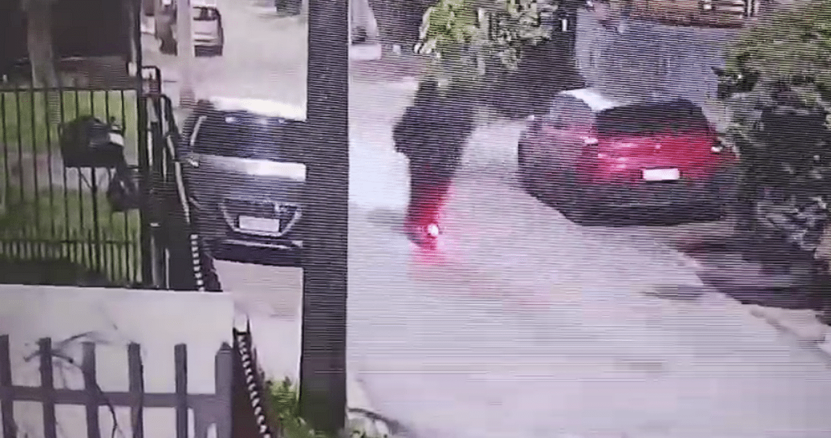 Audaces Adolescentes Intentan Asalto con Scooter: Detenidos en La Florida