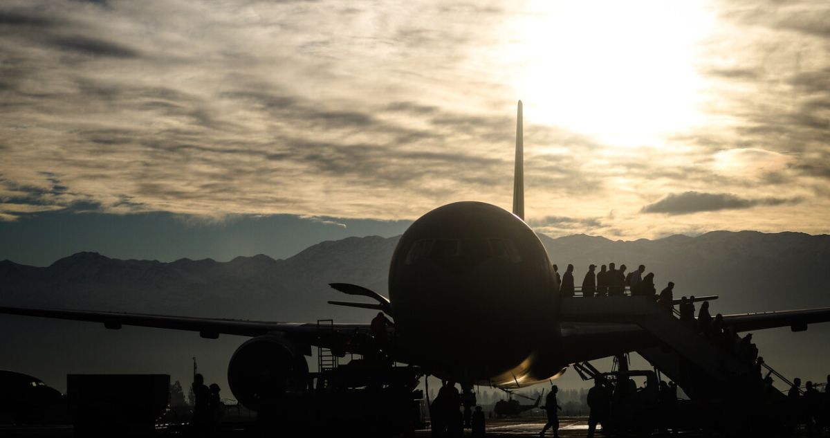 Chilenos Deportados de EE.UU. Regresan a Chile: Un Análisis Exhaustivo