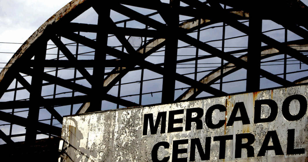 Concepción se Reinventa: Serviu Lanza Segunda Consulta para Rediseñar el Emblemático Mercado Central