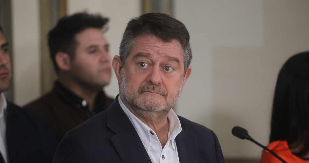 Consejeros Regionales Buscan Destituir al Gobernador Orrego por