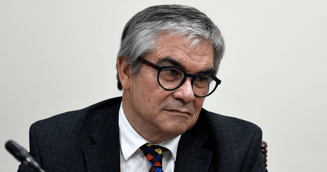 Contraloría revela irregularidades por más de $1,5 billones en el Estado: Ministro Marcel aclara que es parte del funcionamiento normal