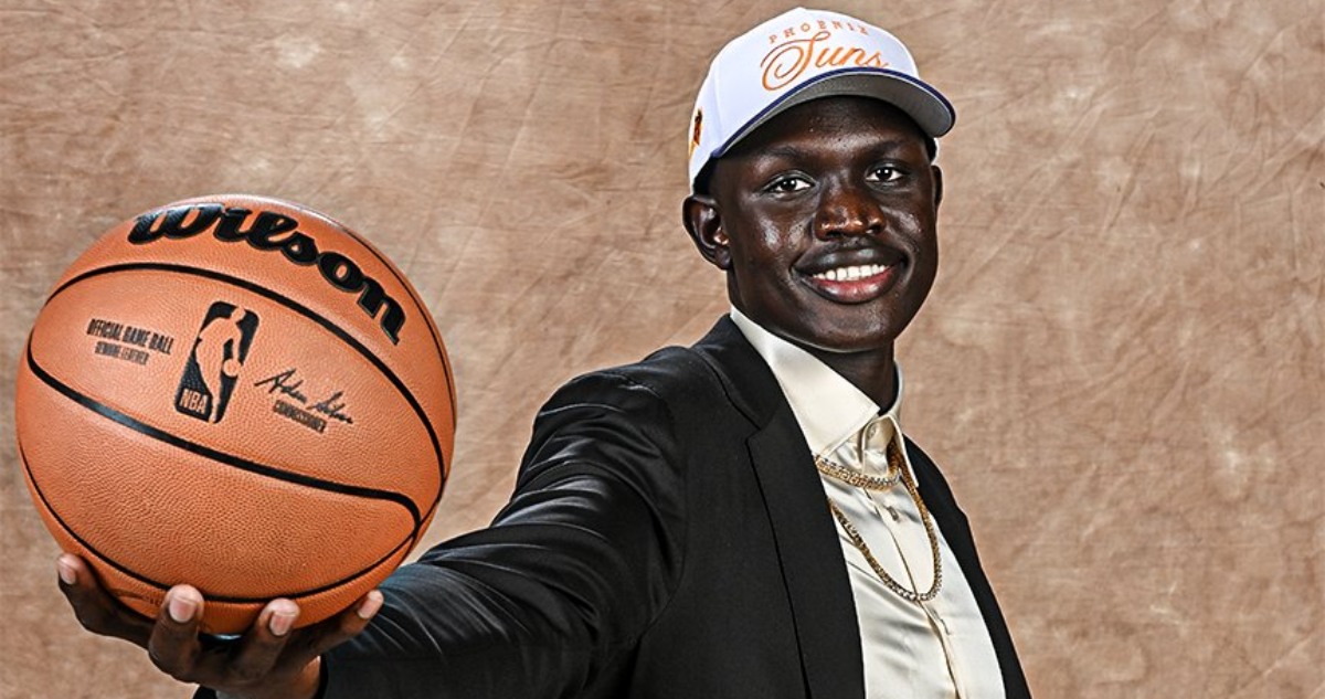 De Refugiado a Estrella de la NBA: La Inspiradora Historia de Khaman Maluach