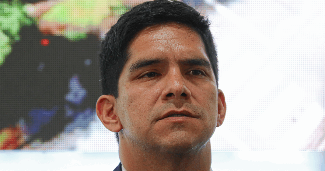 Escándalo en San Pedro de la Paz: Alcalde denuncia millonario fraude y malversación de fondos públicos