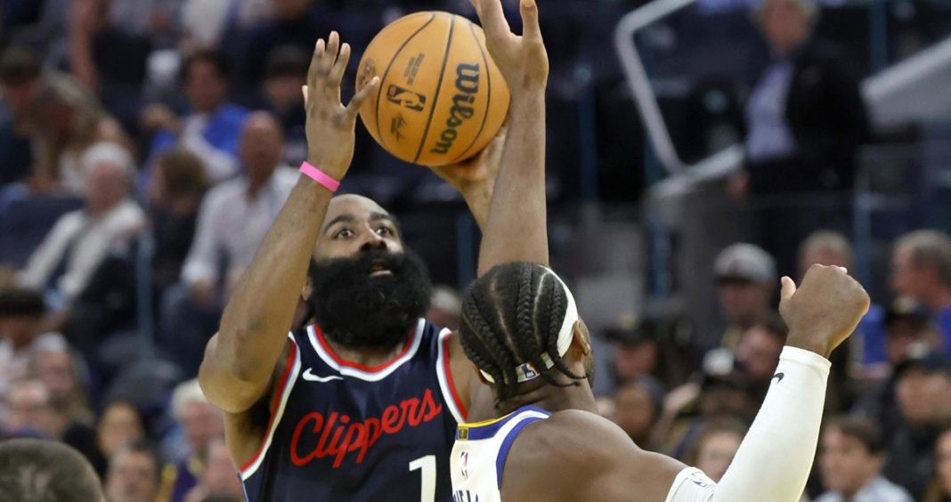 Estrella de la NBA James Harden demandada por agresión sexual en su mansión