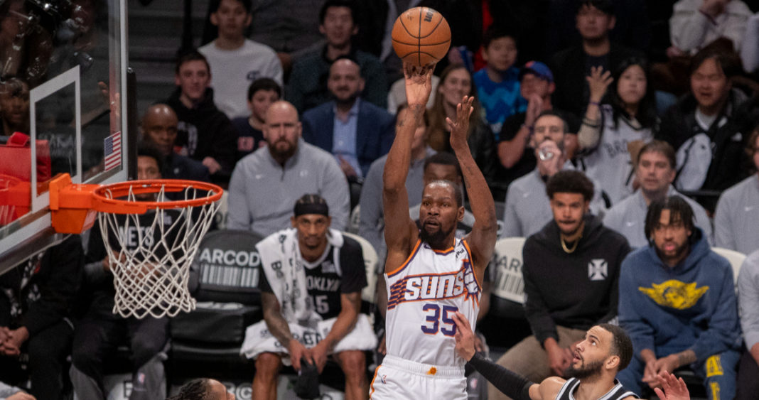 Estrella de la NBA Kevin Durant se une a los Rockets en un sorprendente traspaso