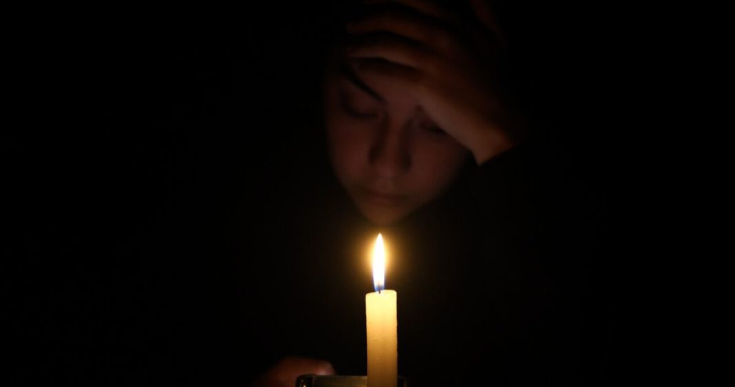 Familias Rurales de Los Ángeles Demandan a Distribuidoras por Prolongado Corte de Luz