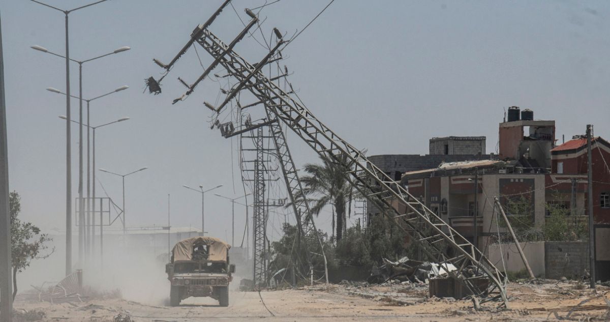 Gaza en Crisis: Más de 55.700 Muertos y Continúan los Ataques Israelíes
