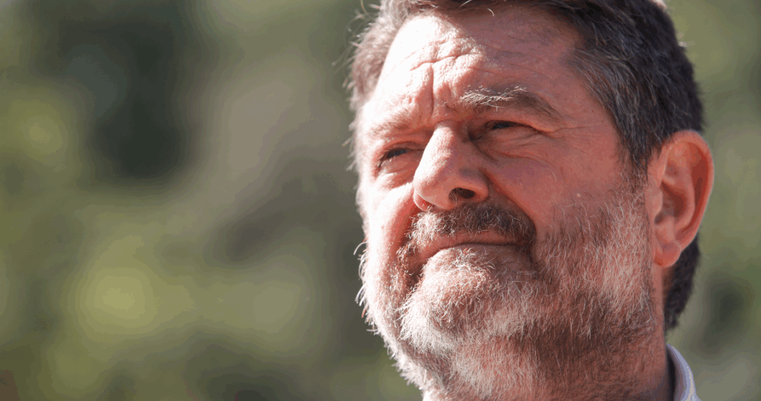 Gobernador Orrego Citado a Declarar por Cuestionado Coaching Millonario
