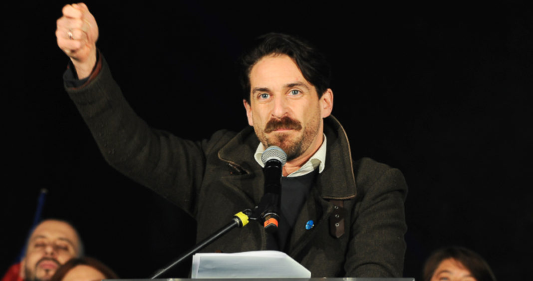 Gonzalo Winter Llama a Votar por un Gobierno Progresista para Construir el Chile del Futuro
