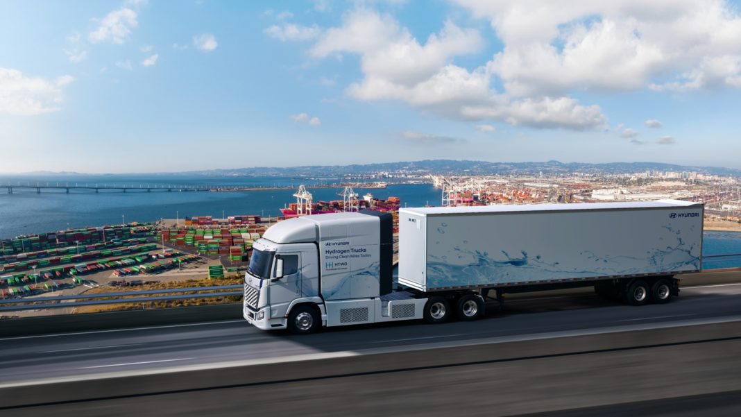 Hyundai y Plus presentan un ecosistema de transporte de carga autónomo con hidrógeno
