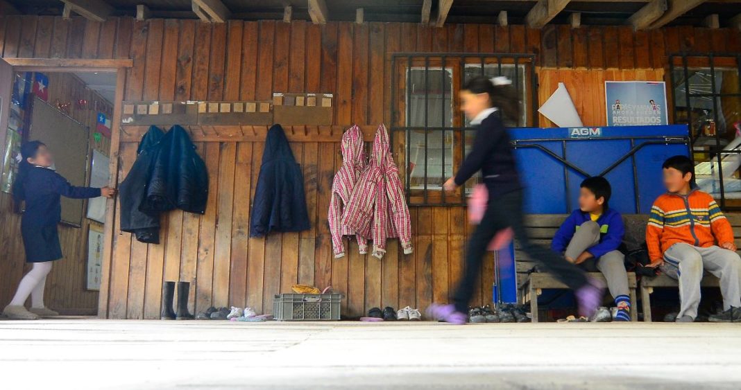 Illapel Enfrenta Lluvias Intensas: Suspenden Transporte Escolar, Pero Clases Continúan