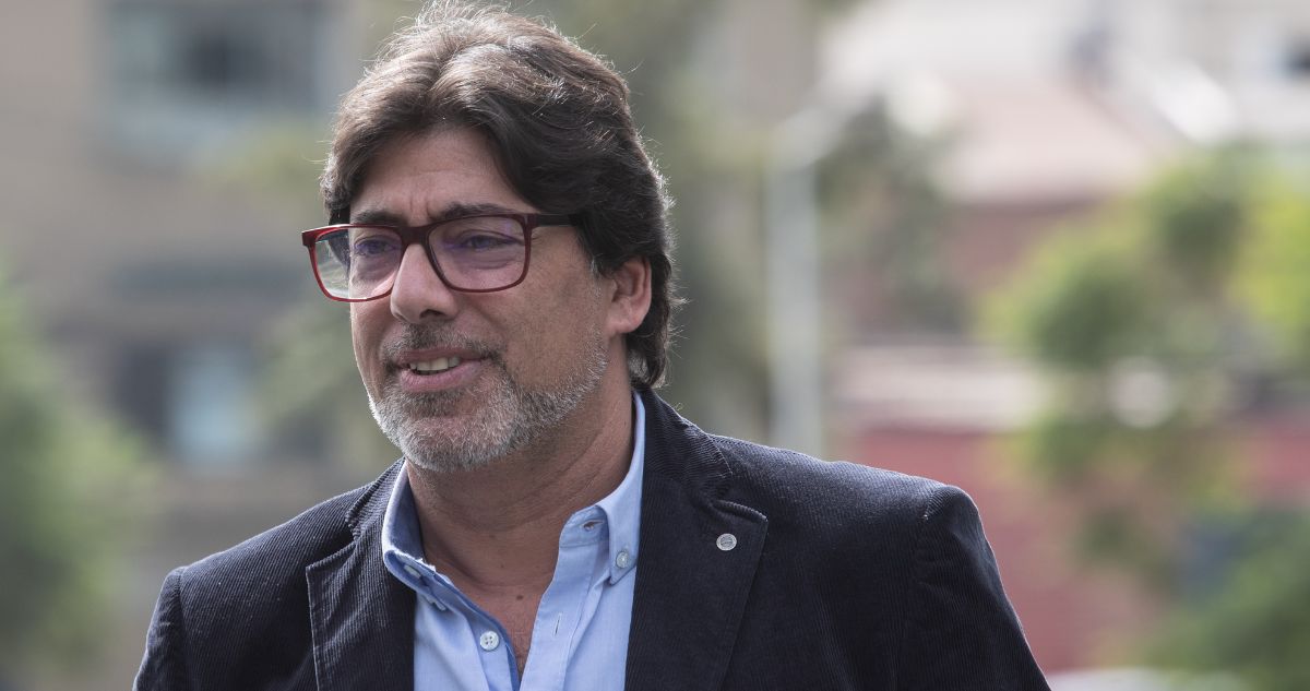 Jadue, el 'Alf' del PC que el PS quiere mantener oculto