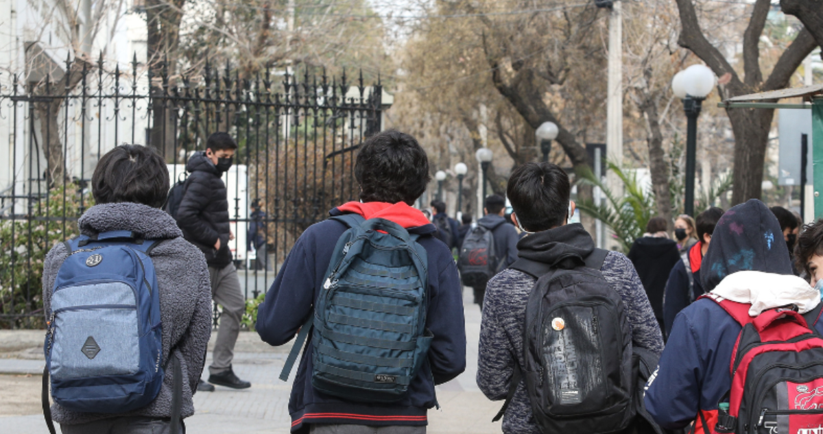 Joven rebelde: Por qué rechazo la visión autoritaria de Evelyn Matthei para Chile