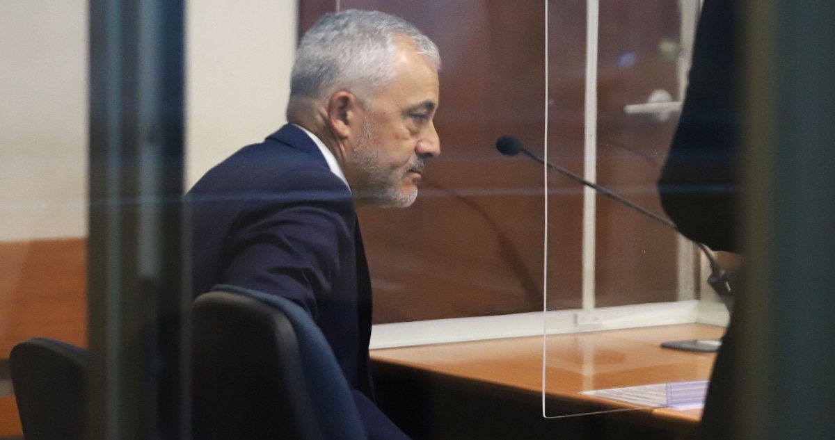 Juez Acusado de Grabar a Mujeres en Gimnasio: Cuarta Reprogramación de Audiencia Previa al Juicio