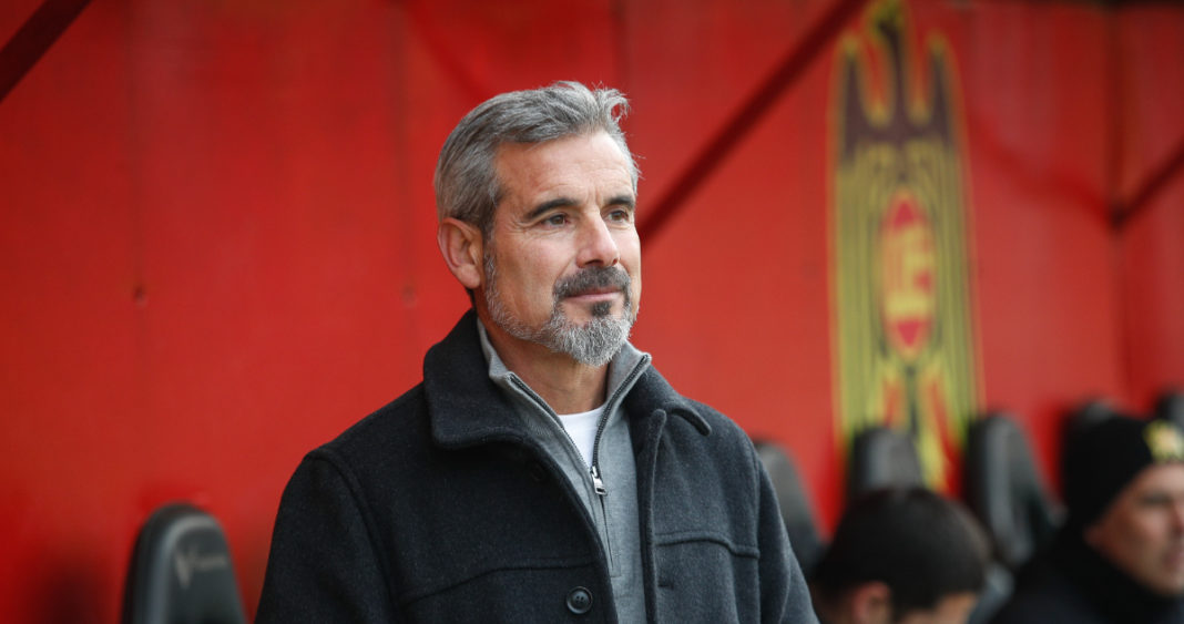 Jugador de Unión Española pide salir del club: Entrenador Ramírez lo exhibe públicamente