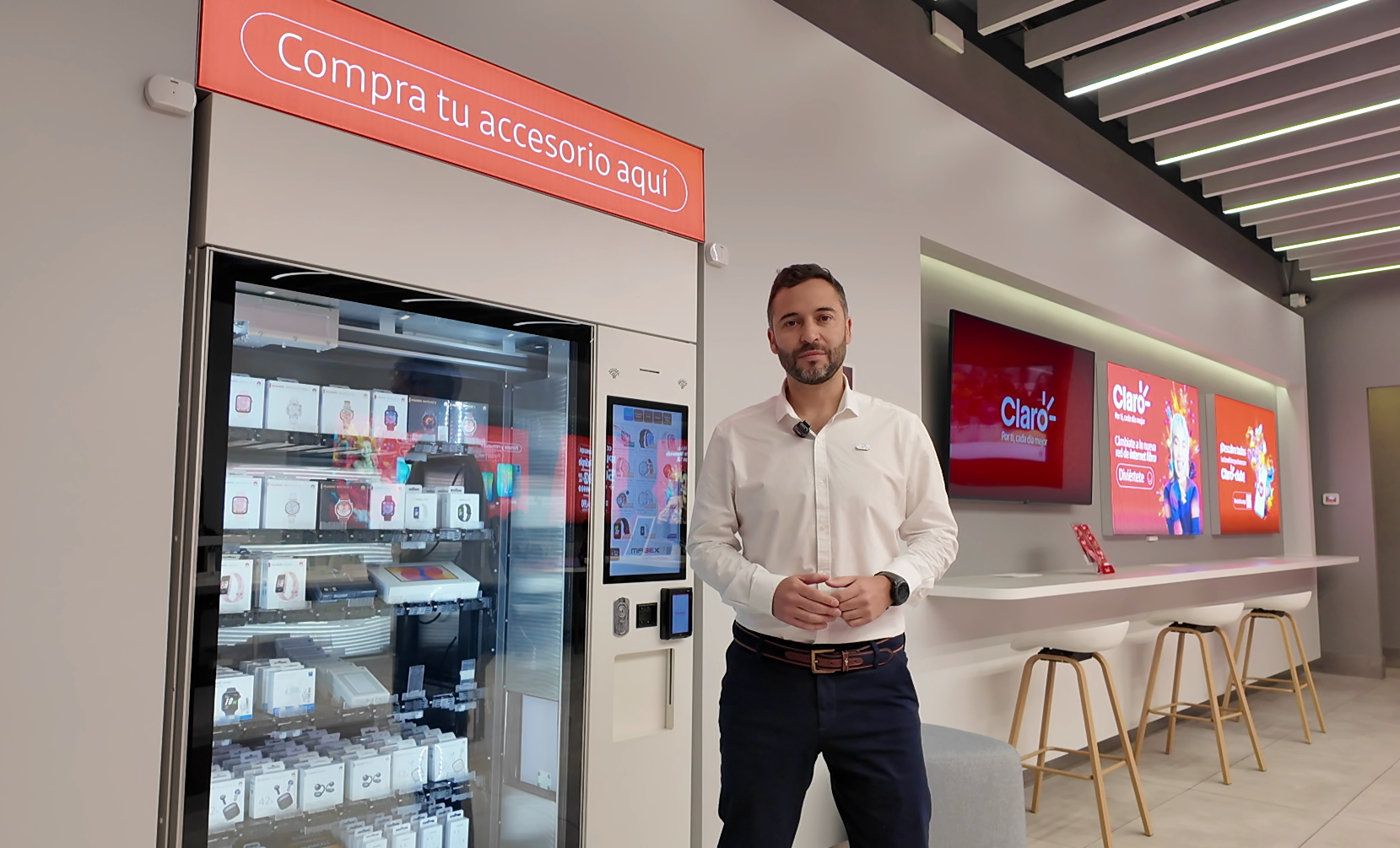 La Revolución «Figital»: Cómo Claro Transforma la Experiencia del Cliente en las Comunicaciones