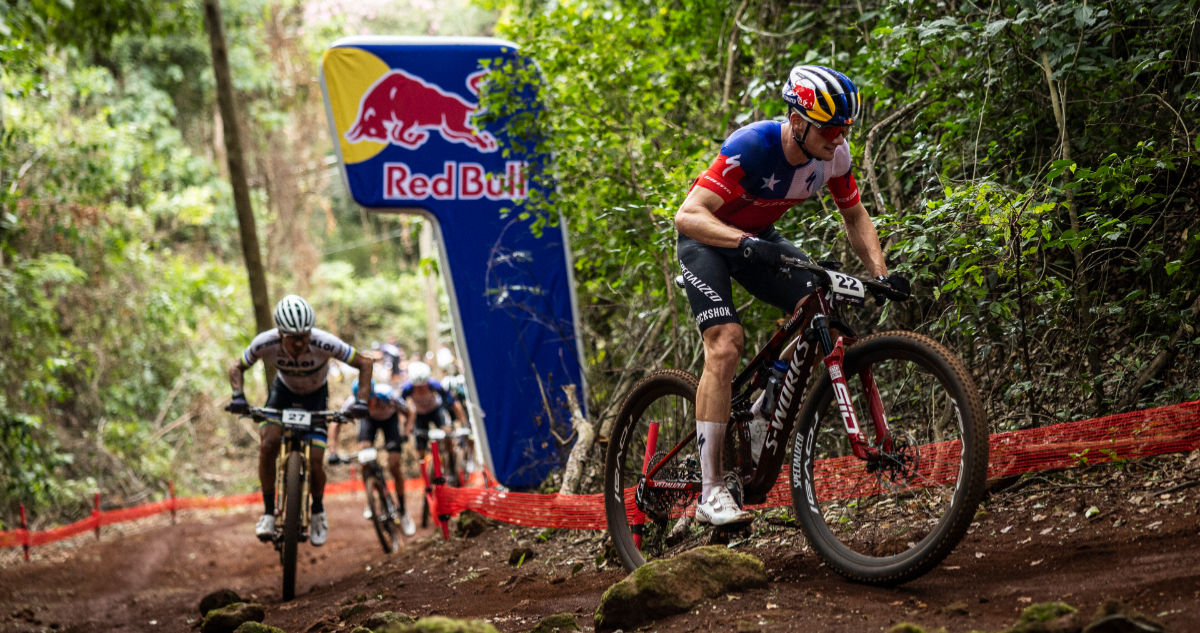 Martín Vidaurre, el ciclista chileno que conquistó la cima de la Copa del Mundo UCI XCO