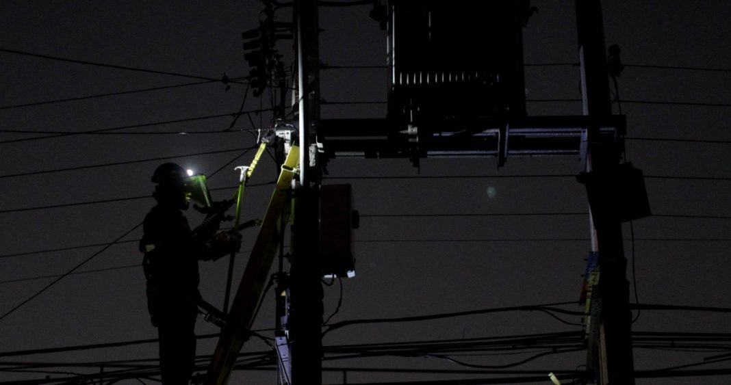Más de 160.000 hogares sin luz: El impacto de las lluvias en el centro-sur de Chile