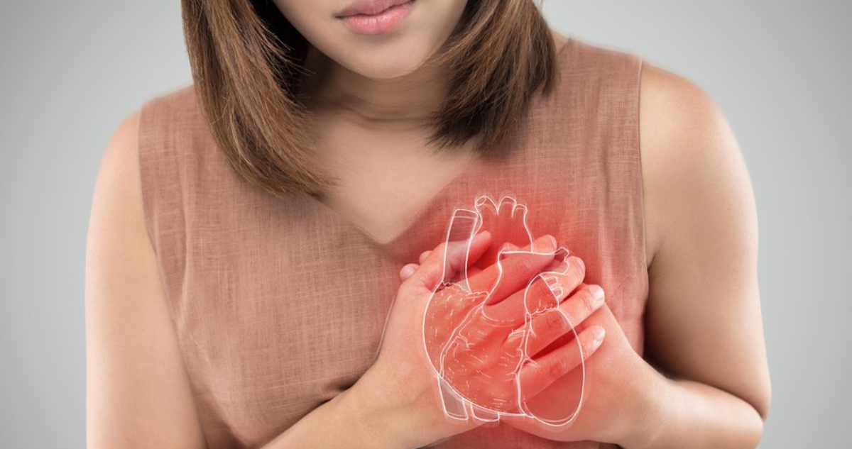 Mujeres: Mayor Riesgo y Síntomas Diferentes en Infartos Cardíacos