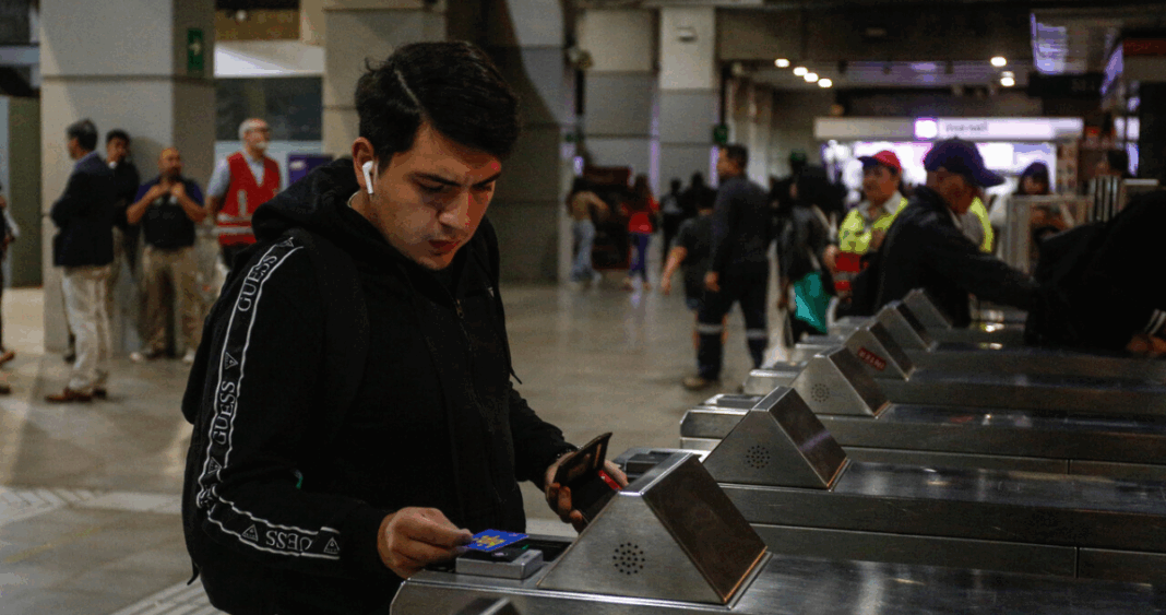 Nuevas Restricciones en el Metro de Santiago: Prohibido Ingresar con Carritos y Bultos Grandes