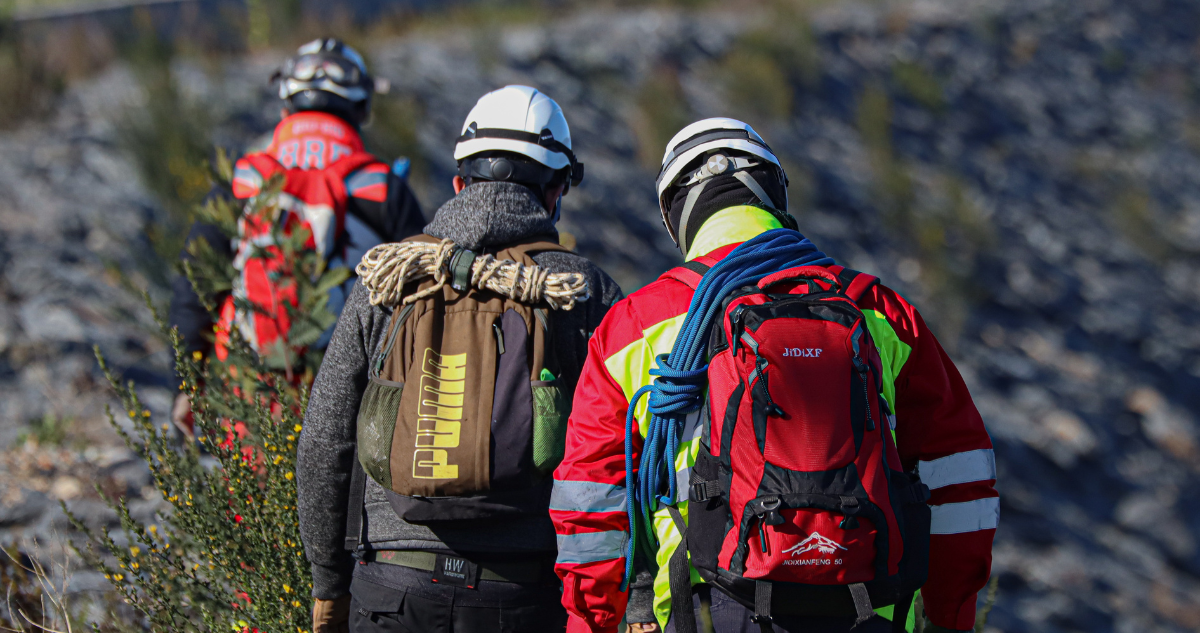Ocho Excursionistas Desaparecidos en la Cordillera de Romeral: Operativo de Rescate en Marcha