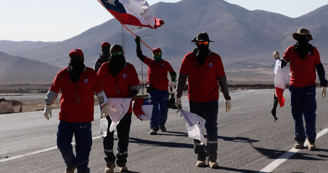 Tensión Laboral en Minera Escondida: Trabajadores Obligados a Devolver Bono de Conflicto