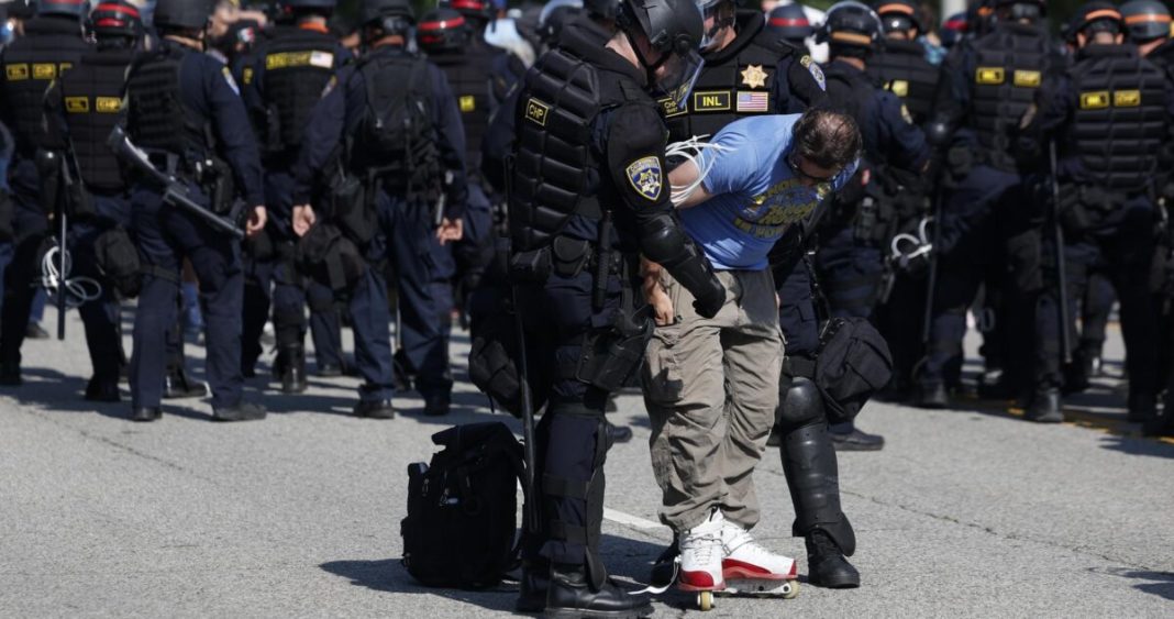 Toque de Queda en Los Ángeles: Horario, Excepciones y Contexto de las Protestas