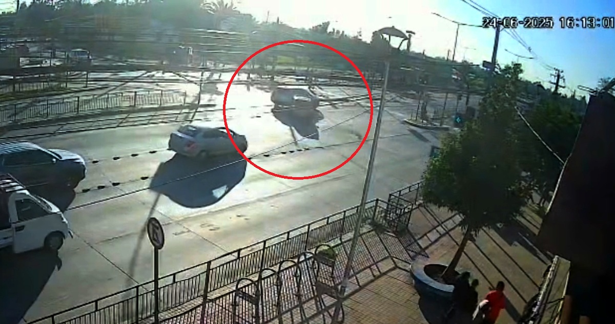 Trágica Colisión en La Pintana: Cámaras Captan Momentos Previos y Devastadora Magnitud