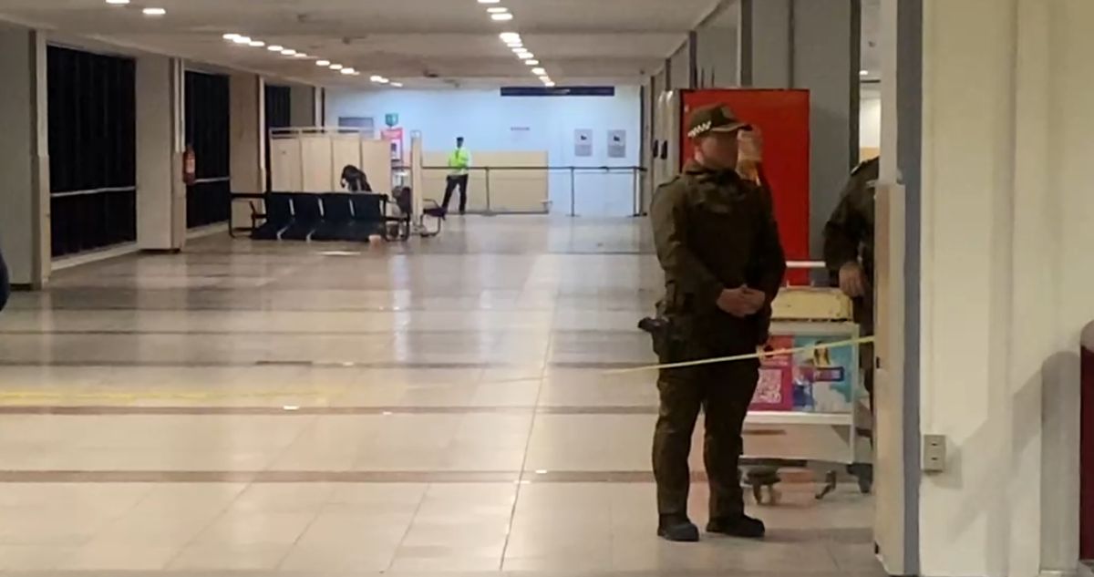Trágica Muerte en el Aeropuerto de Santiago: Autoridades Investigan Circunstancias