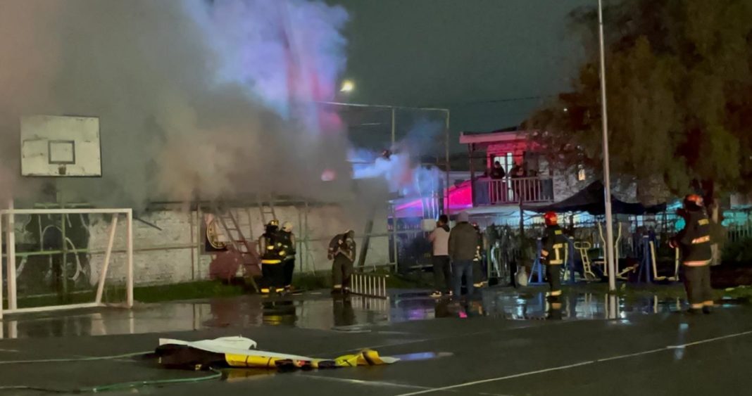 Trágico Incendio en San Bernardo: Tres Vidas Perdidas