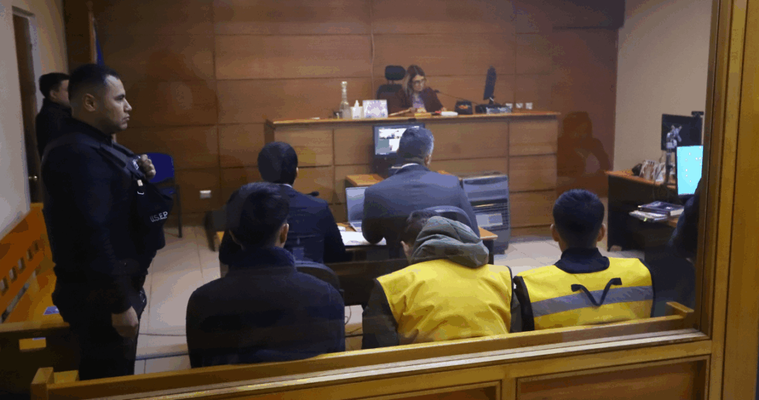 Violento Asalto a Tienda Paris en Valparaíso: Dos Detenidos Enfrentan Prisión Preventiva