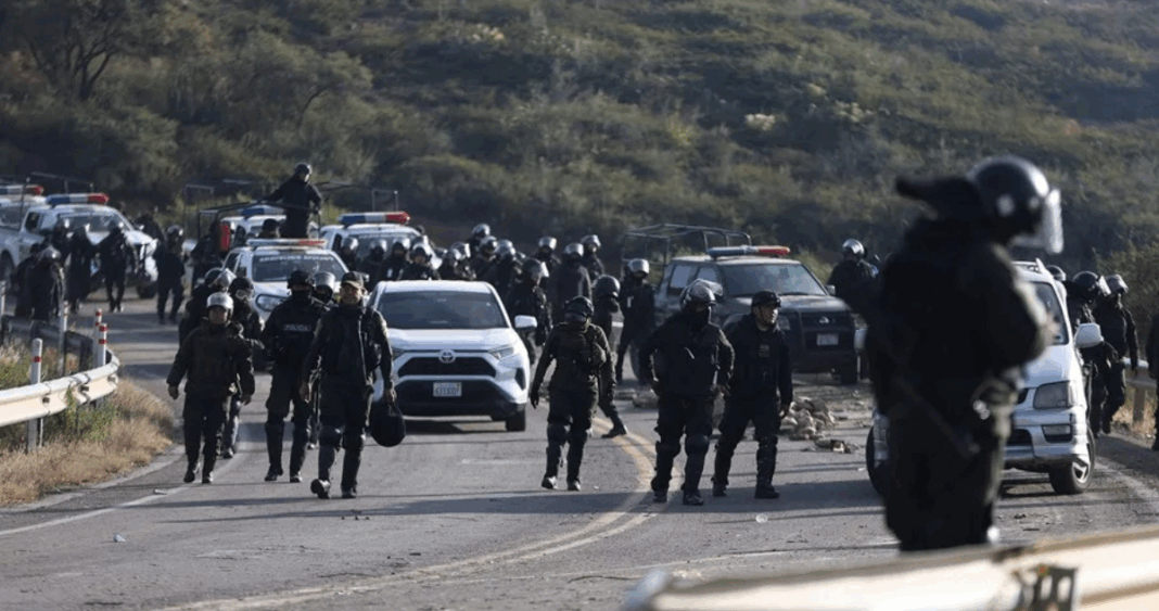 Violentos Enfrentamientos en Bolivia: Dos Policías Muertos y Varios Heridos