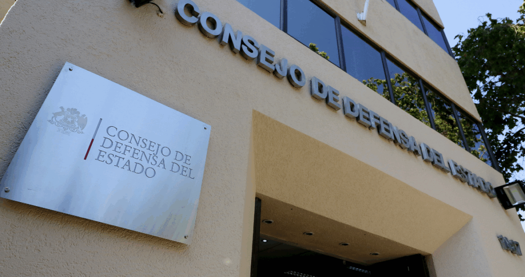 Abogado Caza-Herencias Pillado: Fraude Millonario Desmantelado por el CDE