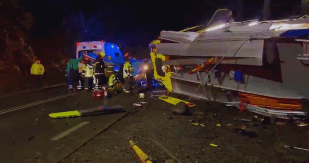 Accidente de Carro de Bomberos en La Araucanía: Dos Voluntarios Heridos al Volcarse en Ruta