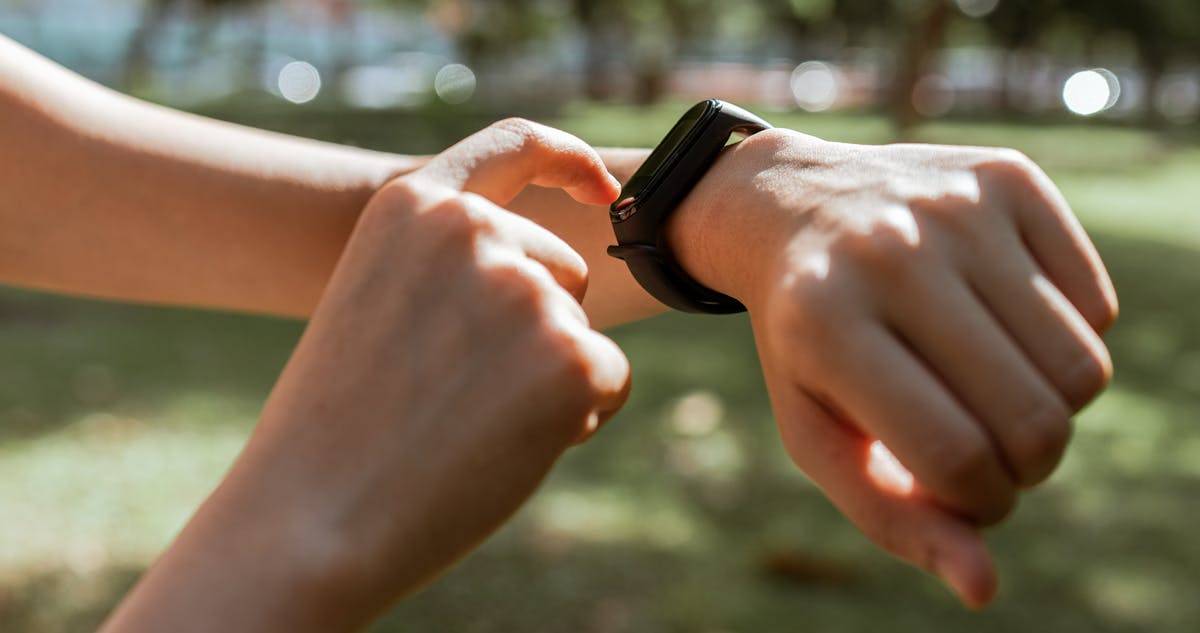 Adiós a los 10.000 pasos: la caminata japonesa 3-3-30, la nueva estrategia de salud