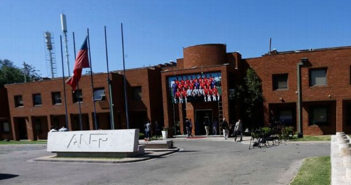 Alerta FIFA y Conmebol: Posible separación de la ANFP y la FFCh genera preocupación