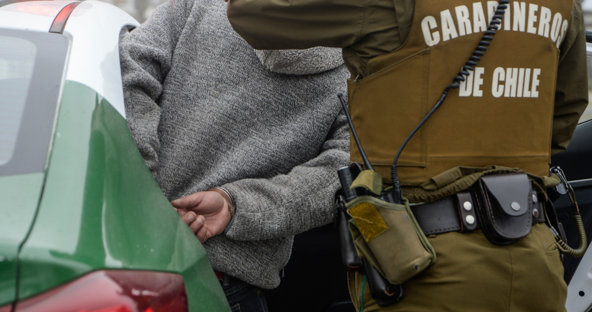 Alerta en Viña del Mar: Detienen a narcotraficante con fentanilo y cocaína en plena plaza pública