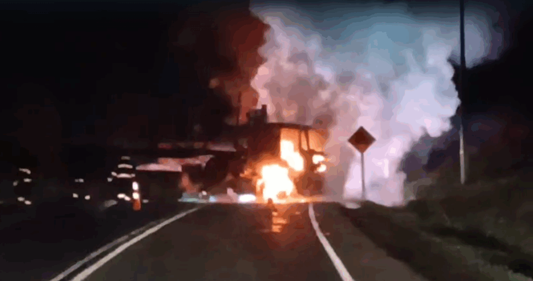 Ataque Incendiario Interrumpe Ruta Clave en La Araucanía: Conductor Relata Aterradora Experiencia