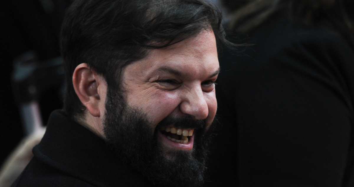 Boric Alcanza su Mejor Aprobación en Más de 2 Años, Según Encuesta Cadem