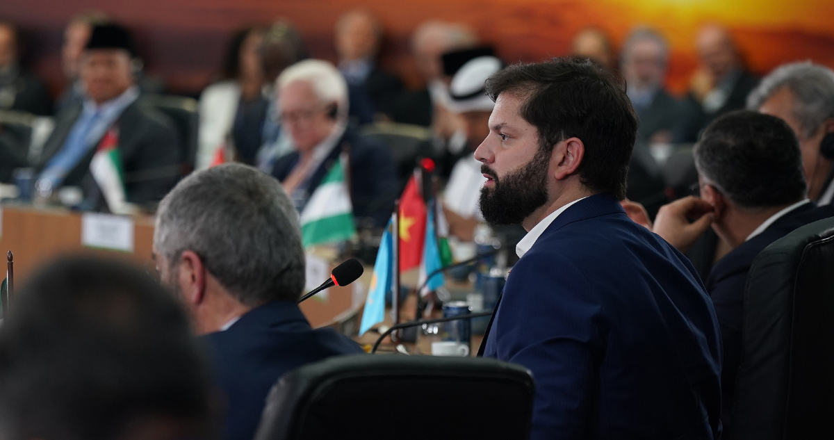Boric Defiende el Multilateralismo y Condena Agresiones Unilaterales en Cumbre de los BRICS