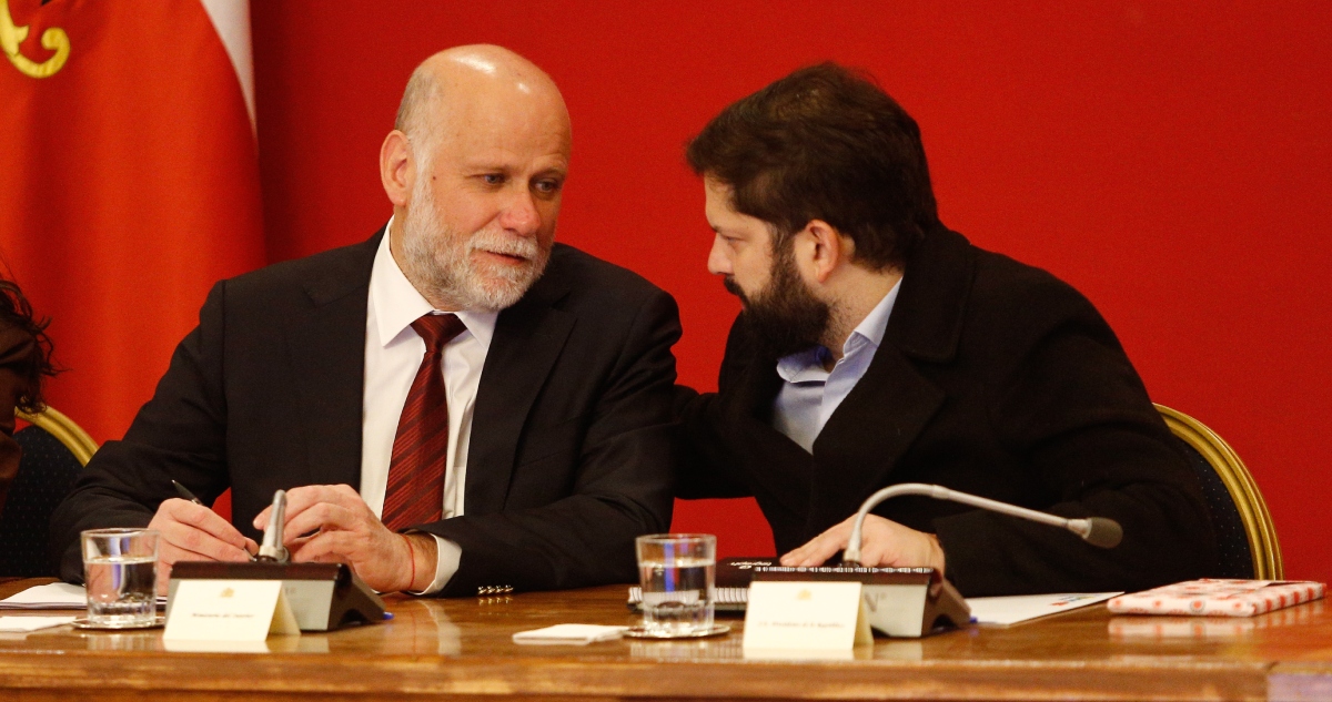 Boric Rompe el Principio de Prescindencia: ¿Libertad de Expresión o Abuso de Poder?
