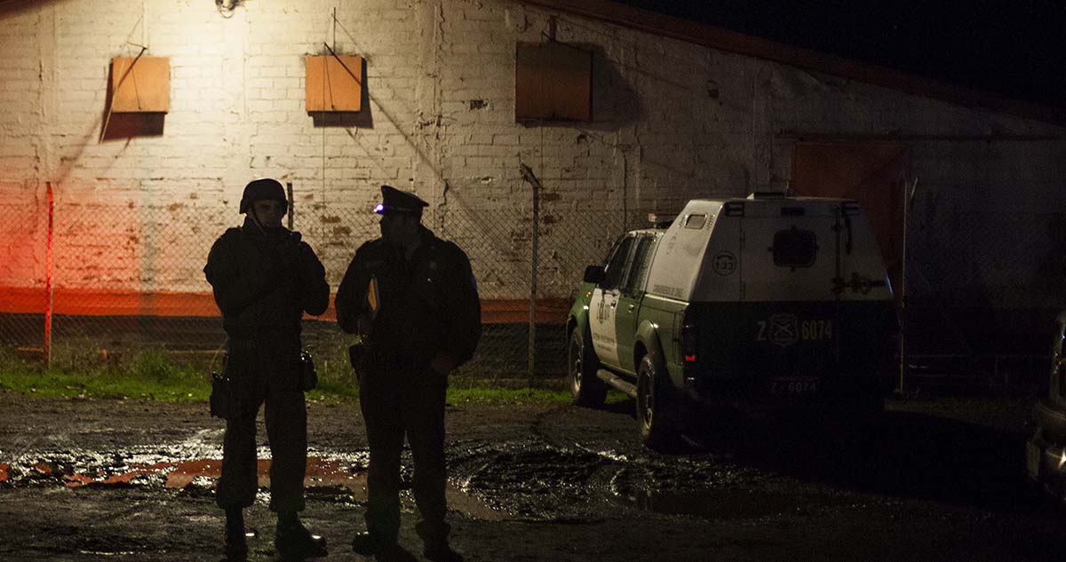 Carabinero defiende a su familia de violento asalto: Un delincuente muerto y dos heridos