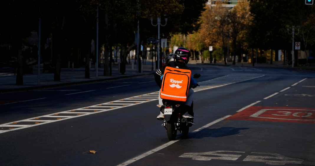Chalecos Reflectantes con Patente: Senadores UDI Proponen Medida Innovadora para Mejorar Seguridad Vial y Prevenir Delitos