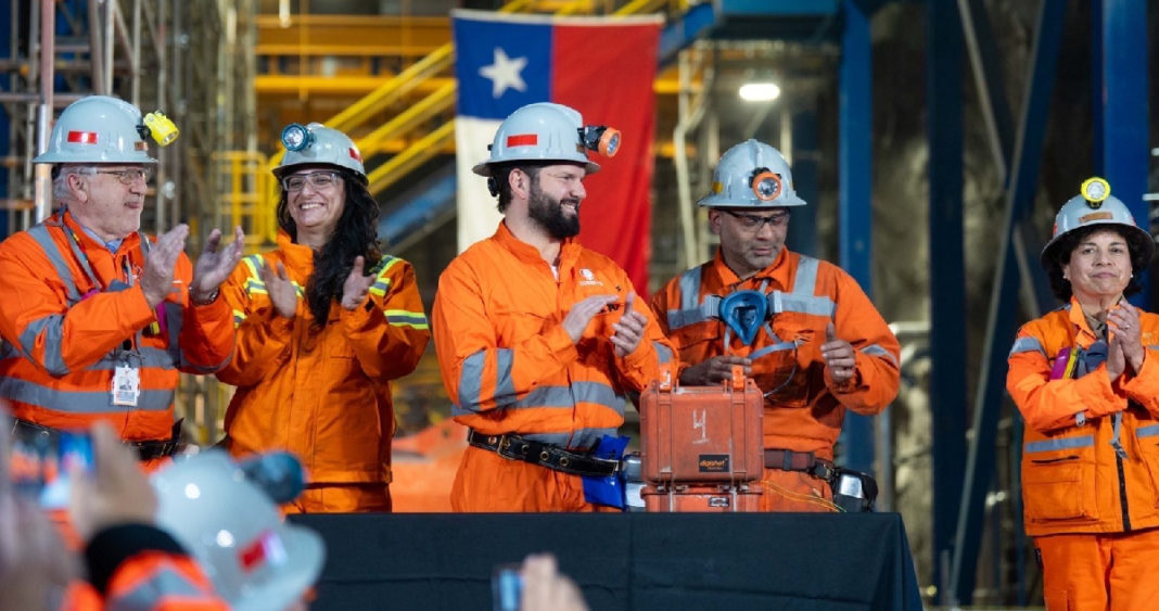Cobre Chileno: Boric Desafía el Arancel de Trump y Promete Vender a Cualquier País Interesado